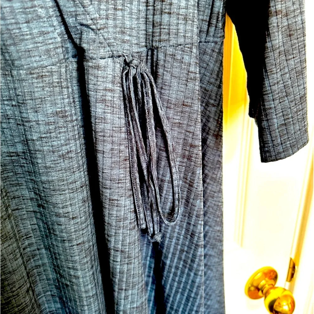 Torrid Mini Rib Knit Wrap Dress Heathered Blue/Black size 4 - Picture 5 of 5